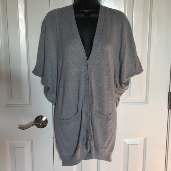 Sweet Romeo Sweaters - SWEET ROMEO 🍁 DORMAN SHORT SLEEVE CARDIGAN Size M